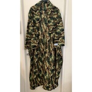 Snuggie Blanket Mens One Size Camouflage Fleece Sleeves Wearable Throw Camo Warm